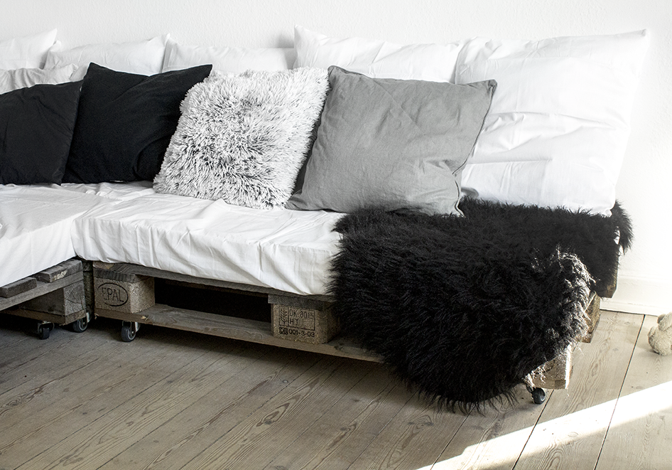DIY sofa af paller // Katarina Natalie